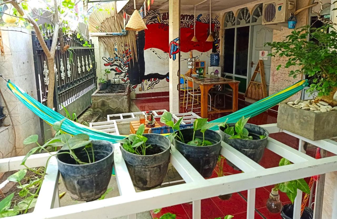 Deoplet Homestay & Gallery Yogyakarta Exterior photo