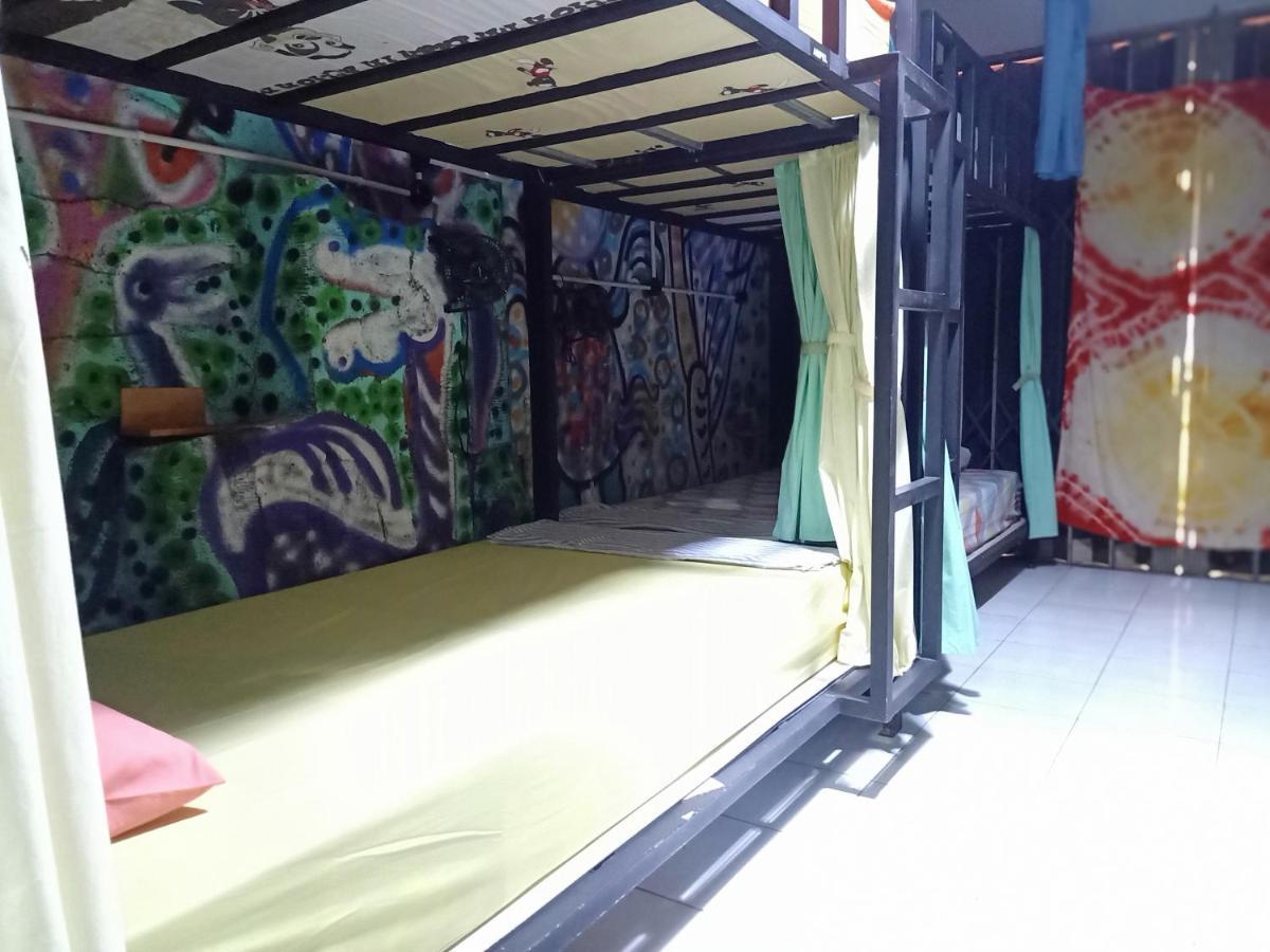 Deoplet Homestay & Gallery Yogyakarta Exterior photo